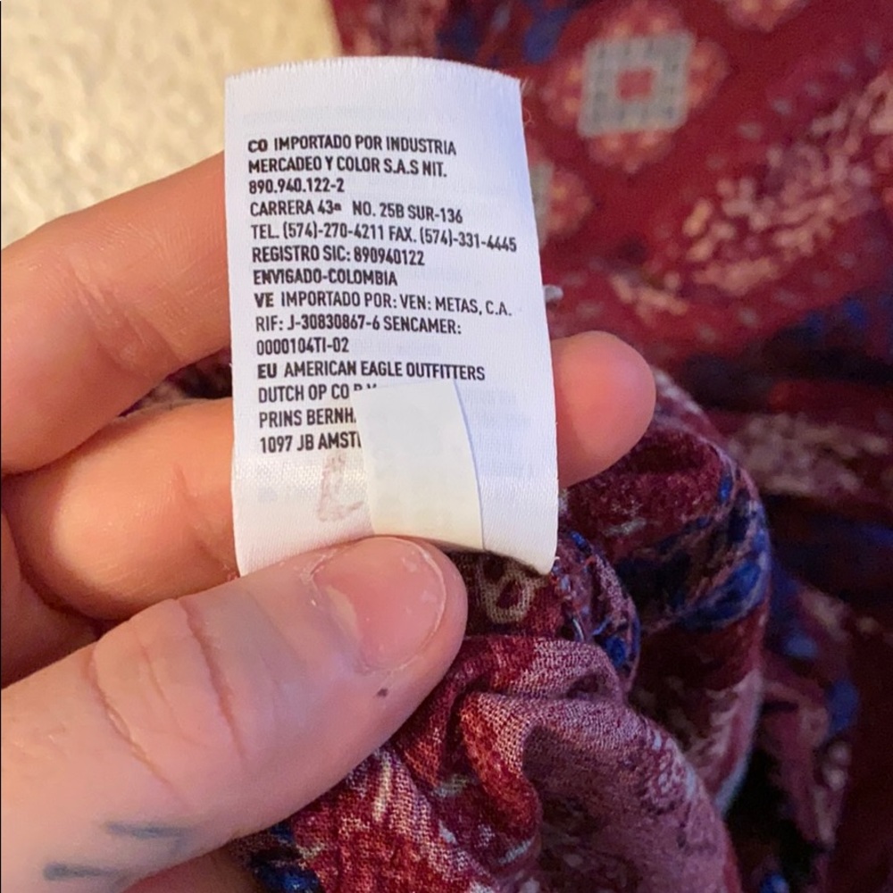 Patterned maroon pants - Picture 11 of 12